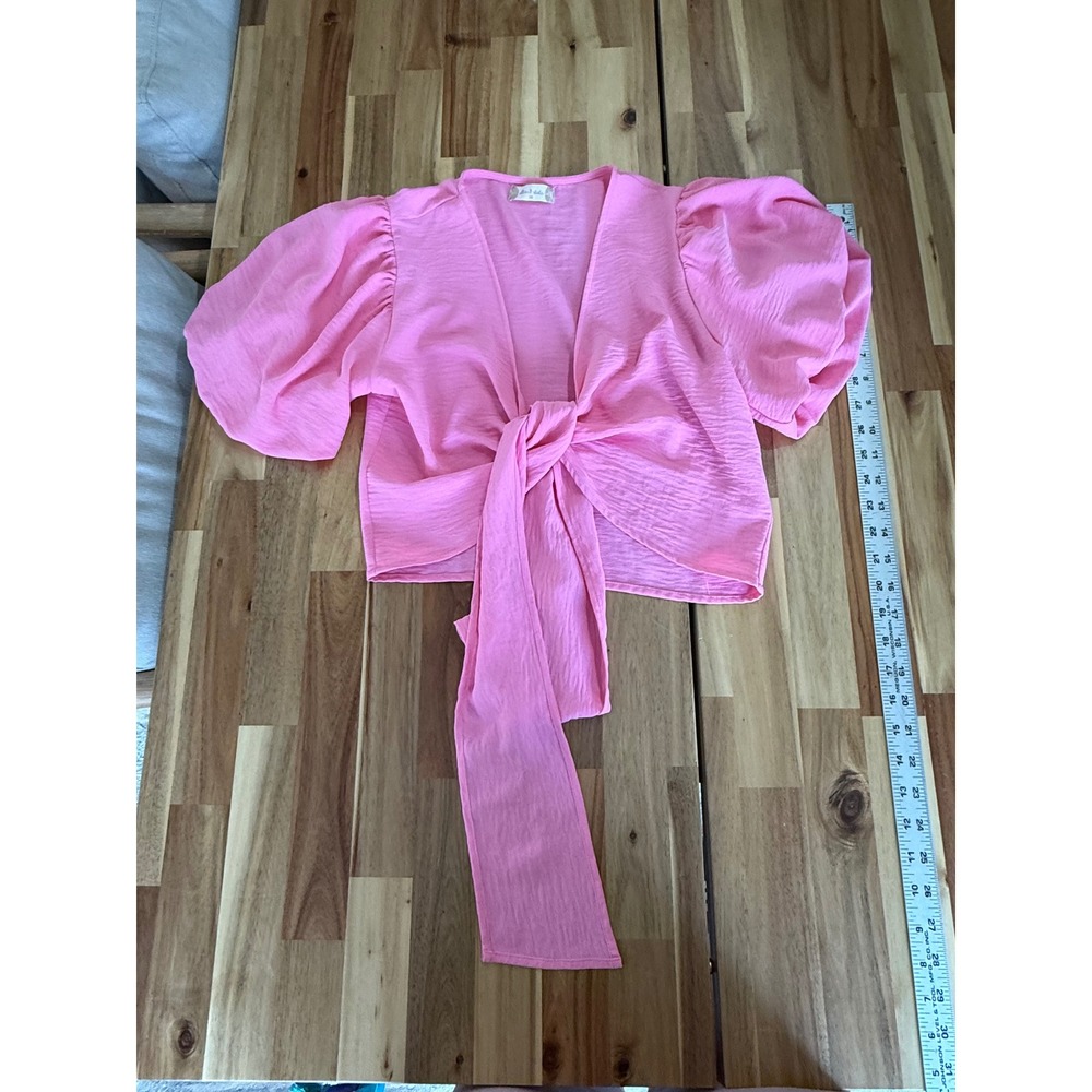 Altar'd State Pink Tie Front Puff Sleeve Crop Top XS Short Sleeve V-Neck Blouse